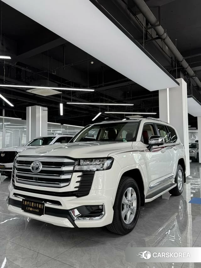 Toyota Land Cruiser (imported) 2025 Белый из Китая, фото 5