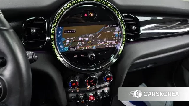 Mini Cooper 2021 Черный из Кореи, фото 5