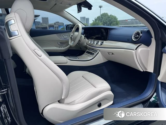 Mercedes-Benz E-class (imported) 2023 Зеленый из Китая, фото 5