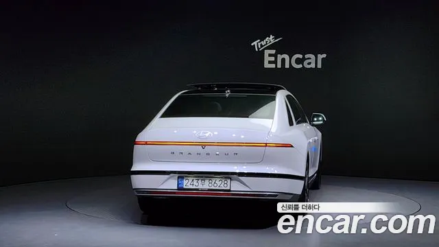 Hyundai Grandeur Hybrid (GN7) id 2664703 из Кореи 5