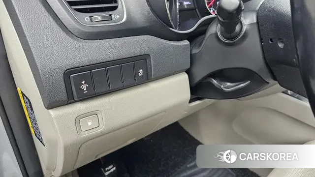 Kia The New Carnival 2018 Серебряный из Кореи, фото 5