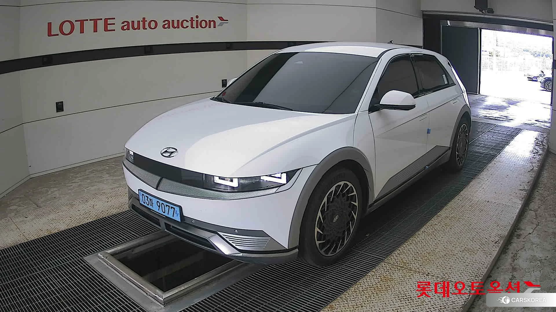 Hyundai IONIQ 5 2022 Atlas White из Кореи, фото 5