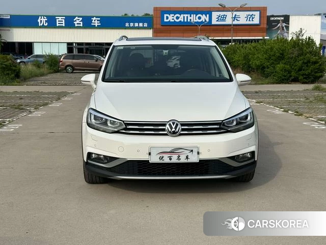 Volkswagen Touran L 2021 Белый из Китая, фото 5