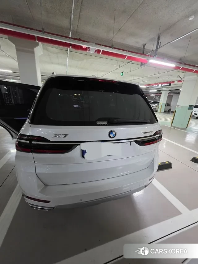 BMW X7 (G07) 2023 Белый из Кореи, фото 5