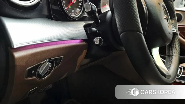 Mercedes-Benz E-Class W213 2018 Серый из Кореи, фото 5