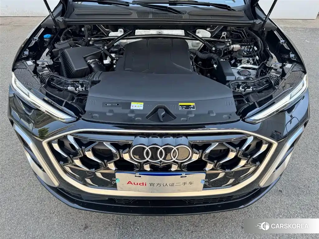 Audi Q5L 2025 Черный из Китая, фото 5