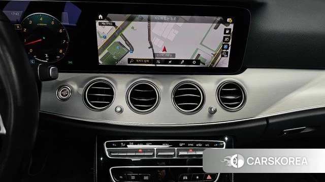 Mercedes-Benz E-Class W213 2021 Черный из Кореи, фото 5