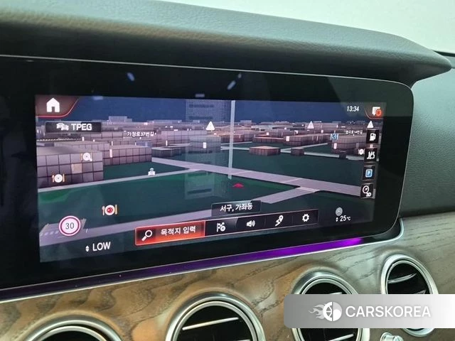 Mercedes-Benz E-Class W213 2023 Белый из Кореи, фото 5