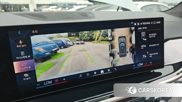 BMW X7 (G07) 2024 Серебристо-серый из Кореи, фото 5