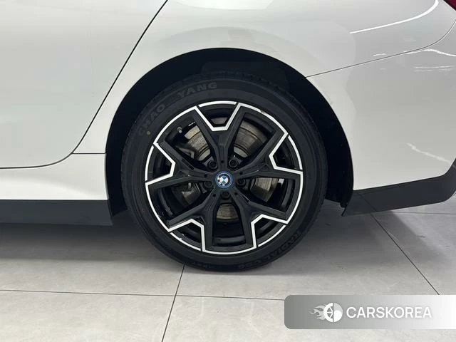 BMW i3 2023 Белый из Китая, фото 5