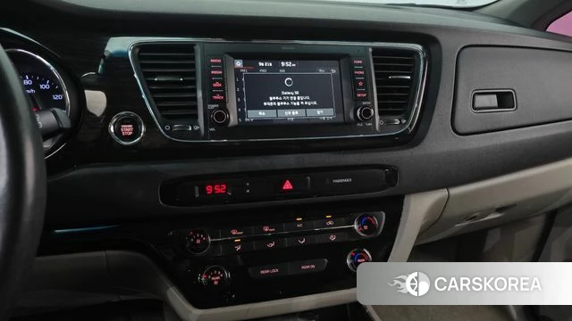 Kia The New Carnival 2018 Белый из Кореи, фото 5