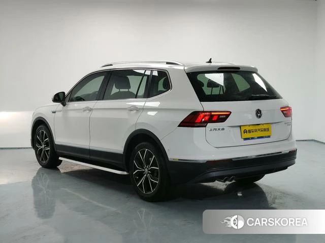 Volkswagen Tiguan L 2020 Белый из Китая, фото 5