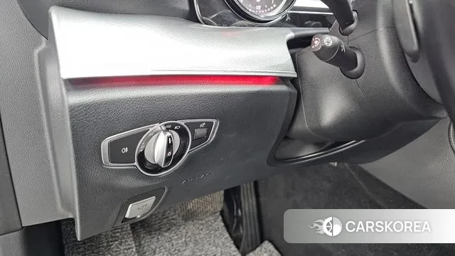 Mercedes-Benz E-Class W213 2019 Белый из Кореи, фото 5