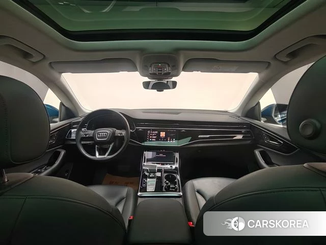 Audi Q8 2021 Синий из Китая, фото 5