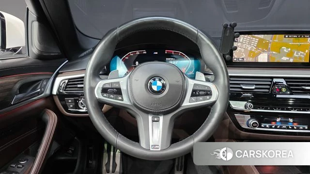 BMW 5 Series (G30) 2020 Белый из Кореи, фото 5