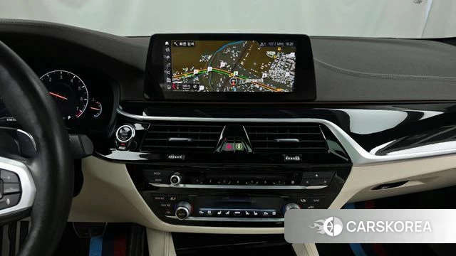 BMW 5 Series (G30) 2019 Черный из Кореи, фото 5