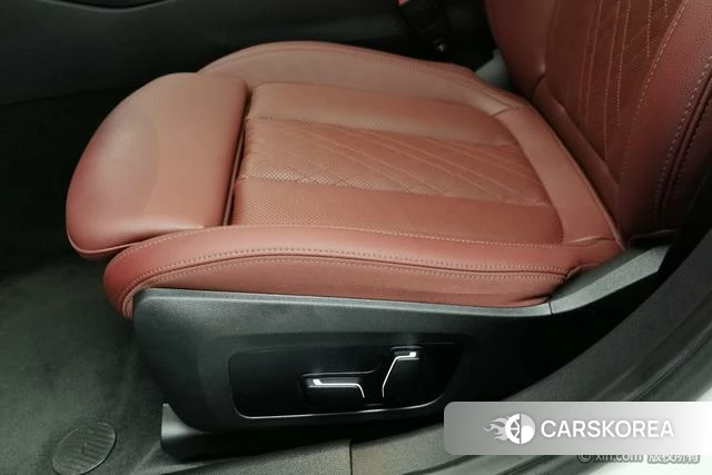 BMW 3 series 2024 Белый из Китая, фото 5