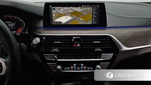 BMW 5 Series (G30) 2020 Белый из Кореи, фото 5