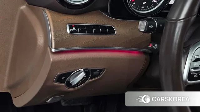 Mercedes-Benz E-Class W213 2019 Белый из Кореи, фото 5