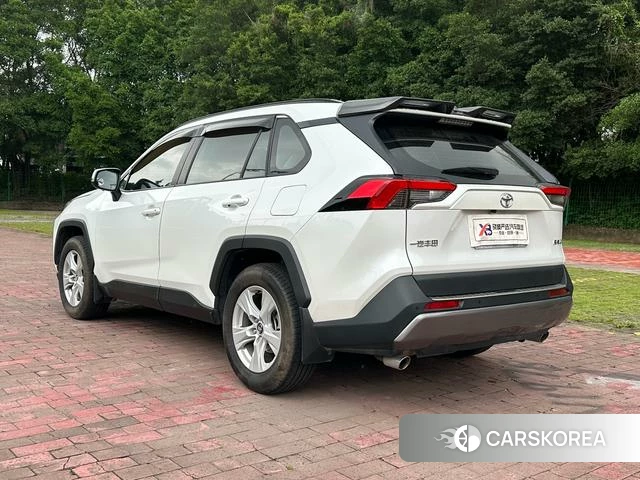 Toyota RAV4 Rongfang 2025 Белый из Китая, фото 5
