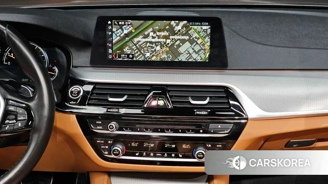BMW 5 Series (G30) 2018 Серый из Кореи, фото 5