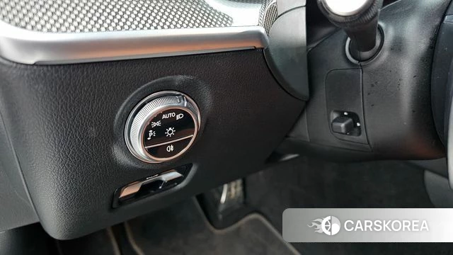 Mercedes-Benz C-Class W206 2023 Белый из Кореи, фото 5