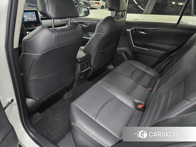 Toyota RAV4 5th Generation 2024 Белый из Кореи, фото 5