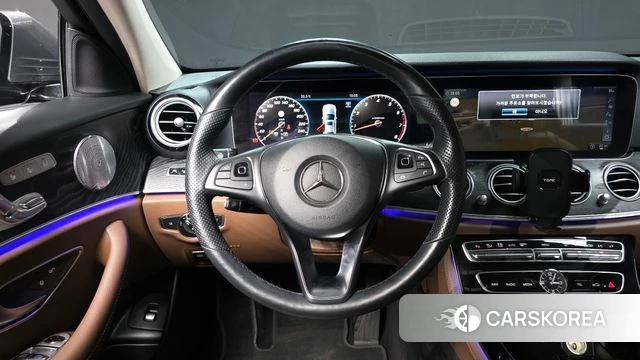 Mercedes-Benz E-Class W213 2018 Серый из Кореи, фото 5