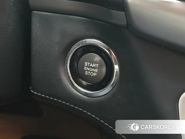 Ssangyong Rexton Sports 2019 Белый из Кореи, фото 5