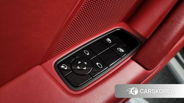 Porsche 911(992) 2021 Серебряный из Кореи, фото 5