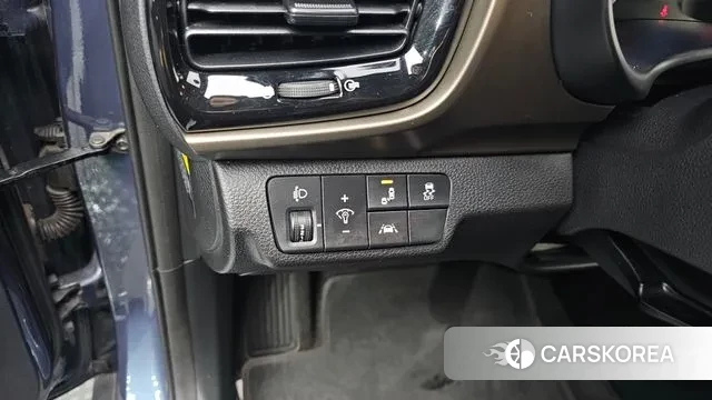 Kia Stonic 2018 Синий из Кореи, фото 5