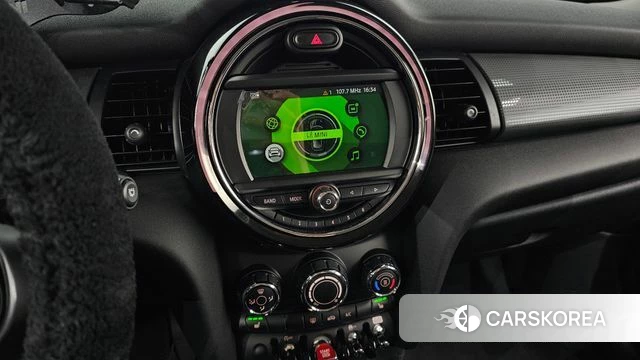 Mini Cooper 2019 Жемчужный цвет из Кореи, фото 5