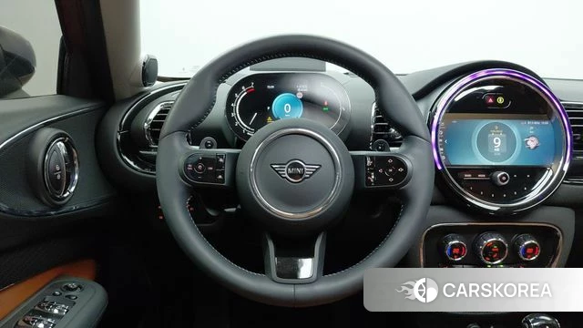 Mini Cooper S Clubman 2024 Красный из Кореи, фото 5
