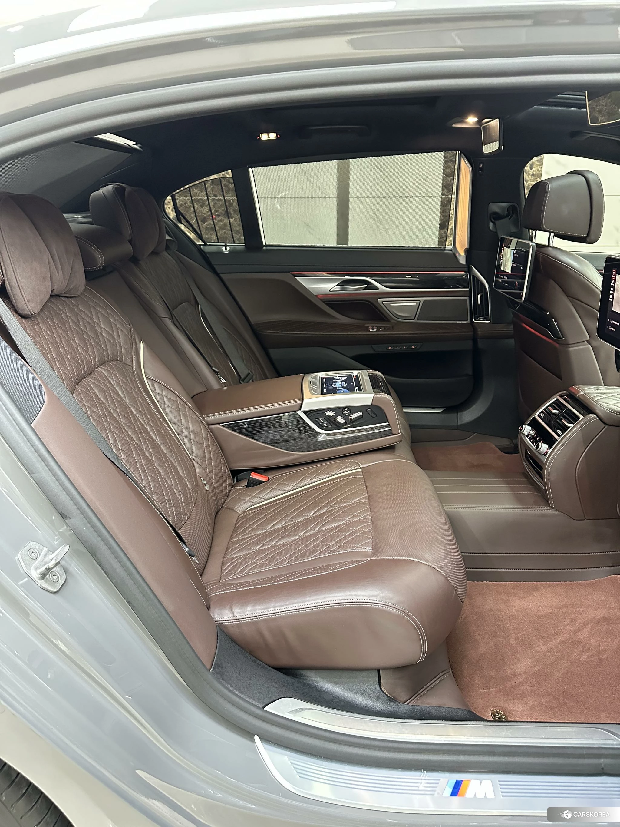 BMW 7 series 2020 Серебристо-серый из Китая, фото 5