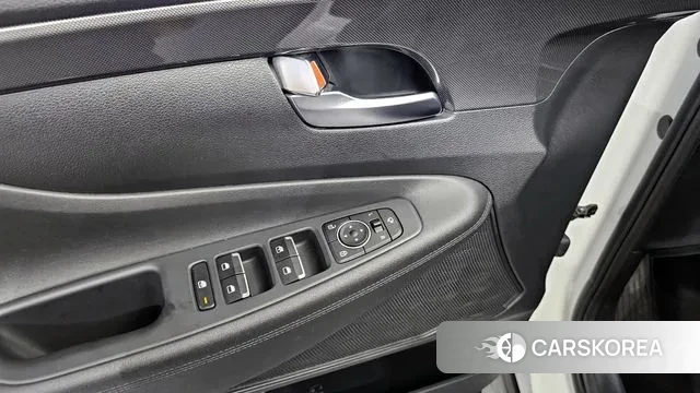 Hyundai The New Santa Fe 2022 Белый из Кореи, фото 5