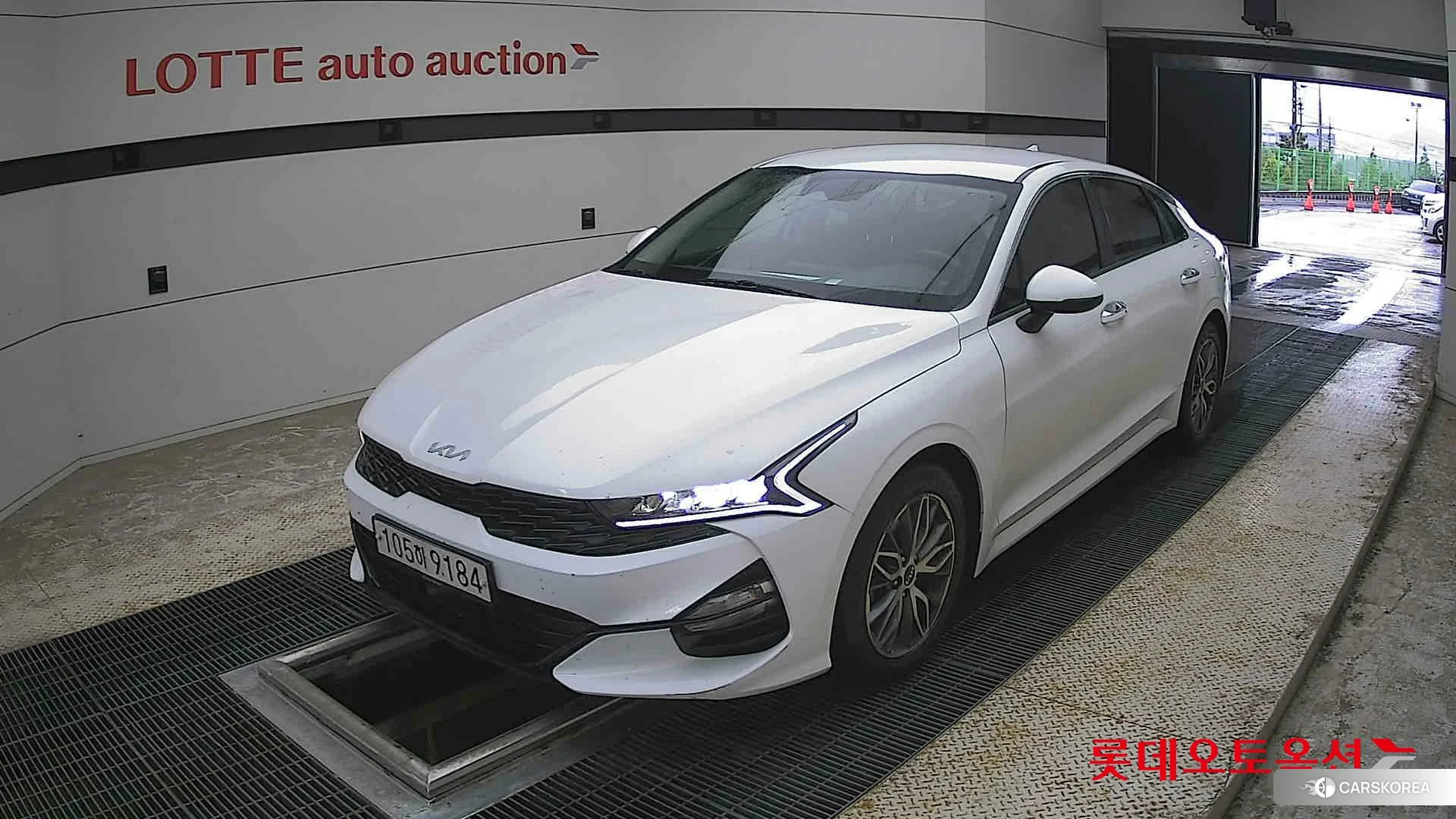 Kia K5 2022 Белый из Кореи, фото 5