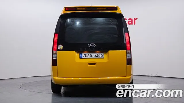 Hyundai Staria 2024 Желтый из Кореи, фото 5