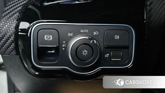Mercedes-Benz A-Class W177 2020 Белый из Кореи, фото 5