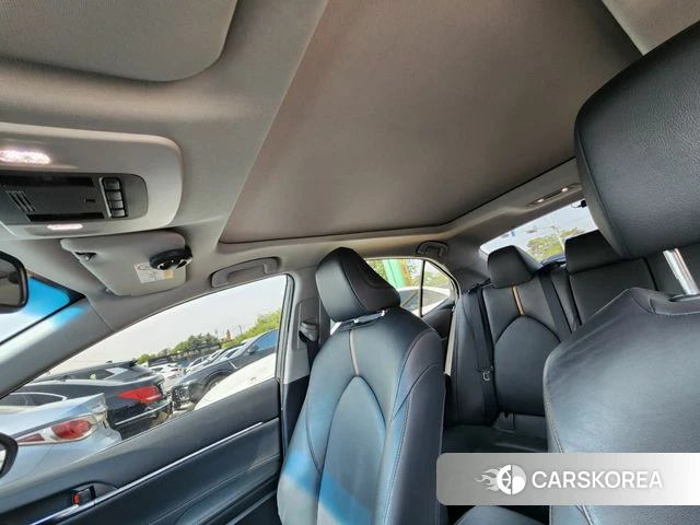 Toyota Camry (XV70) 2018 Коричневый из Кореи, фото 5
