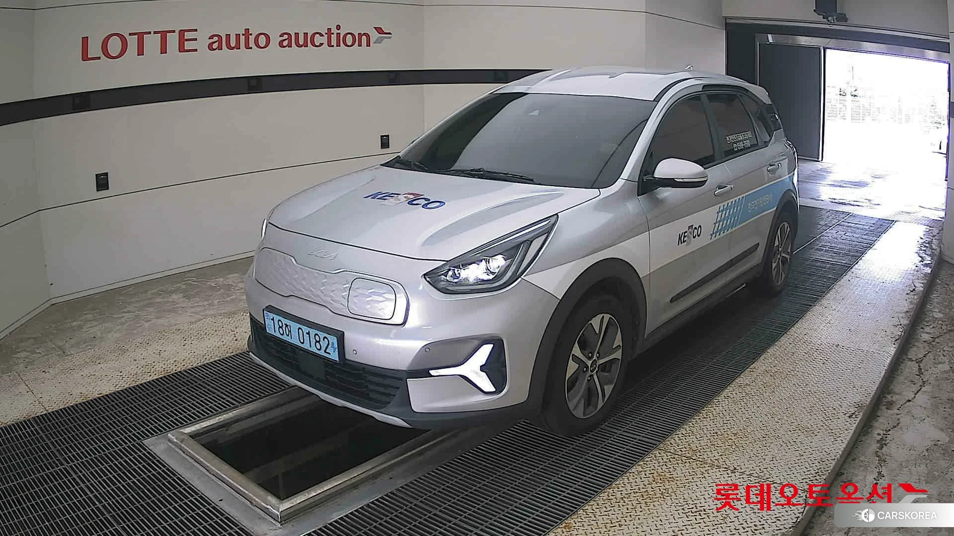 Kia Niro Plus 2023 Sparkling Silver из Кореи, фото 5