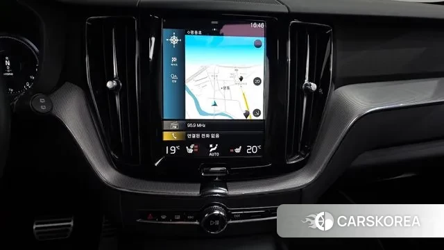 Volvo XC60 second Generation 2020 Белый из Кореи, фото 5