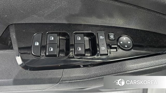 Kia Sportage 5th Generation 2023 Белый из Кореи, фото 5