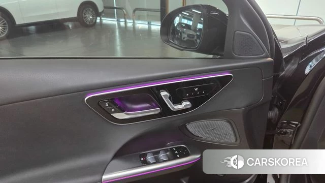 Mercedes-Benz C-Class W206 2023 Черный из Кореи, фото 5