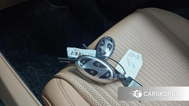 Hyundai Grandeur Hybrid (GN7) 2023 Белый из Кореи, фото 5