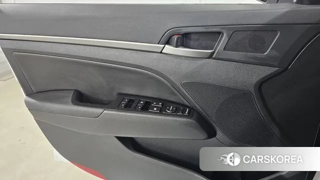 Hyundai Avante AD 2018 Белый из Кореи, фото 5