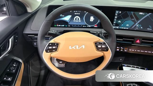 Kia EV6 2023 Белый из Кореи, фото 5