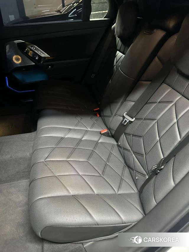 BMW i7 (G70) 2023 Белый из Кореи, фото 5