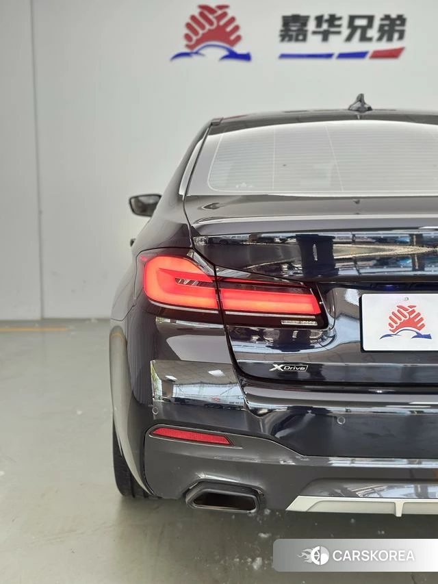 BMW 5 series 2022 Черный из Китая, фото 5