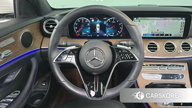 Mercedes-Benz E-Class W213 2022 Белый из Кореи, фото 5