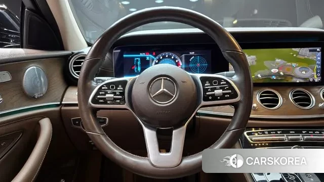 Mercedes-Benz E-Class W213 2018 Белый из Кореи, фото 5